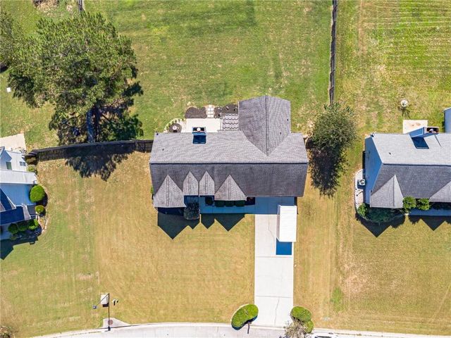 3021 Black Fox Drive, Loganville, GA 30052