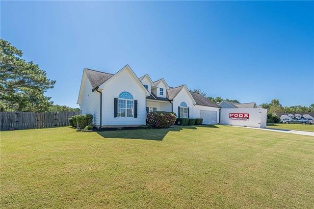 3021 Black Fox Drive, Loganville, GA 30052