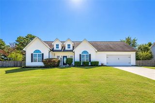 3021 Black Fox Drive, Loganville, GA 30052