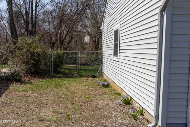 834 Brookside Drive, Toms River, NJ 08753