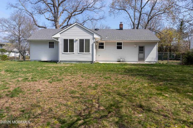 834 Brookside Drive, Toms River, NJ 08753