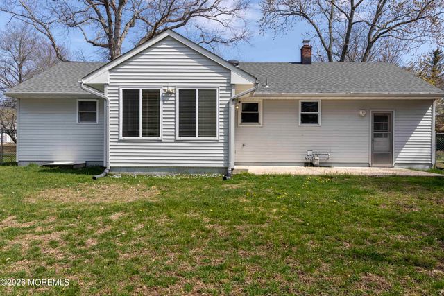 834 Brookside Drive, Toms River, NJ 08753