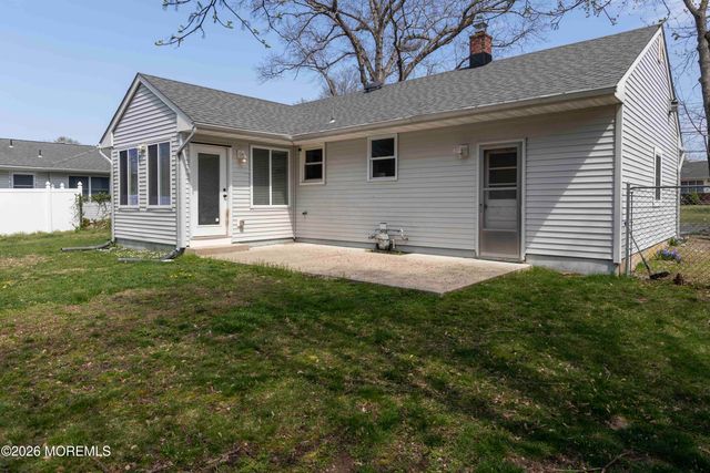 834 Brookside Drive, Toms River, NJ 08753
