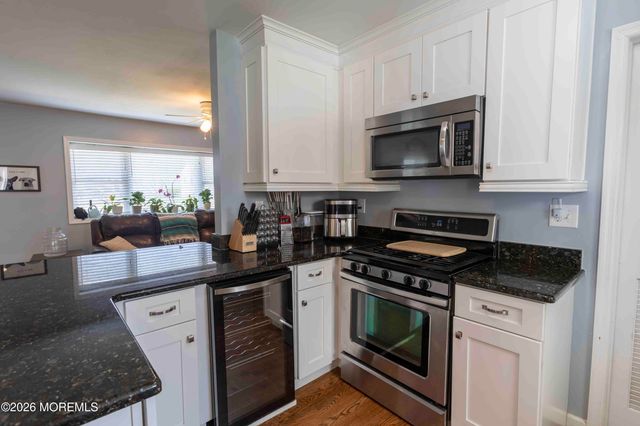 834 Brookside Drive, Toms River, NJ 08753