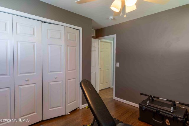 834 Brookside Drive, Toms River, NJ 08753
