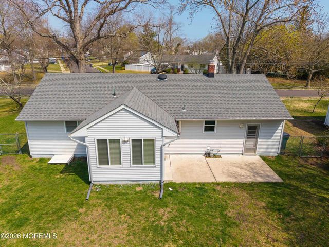 834 Brookside Drive, Toms River, NJ 08753