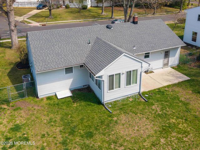 834 Brookside Drive, Toms River, NJ 08753