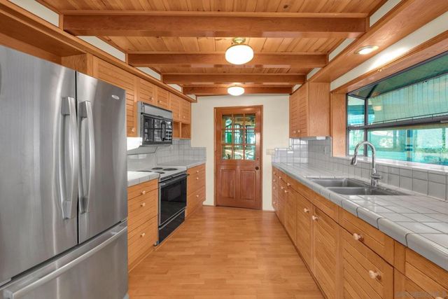 5222 Pine Hills Rd, Julian, CA 92036