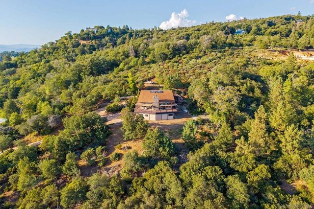 5222 Pine Hills Rd, Julian, CA 92036