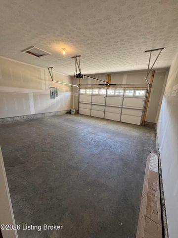 13708 Chasing Way, Louisville, KY 40299
