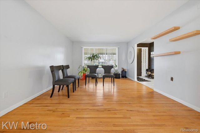 29450 Sharon Lane, Southfield, MI 48076