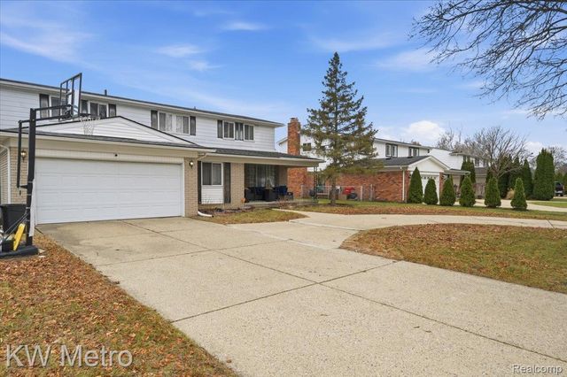 29450 Sharon Lane, Southfield, MI 48076