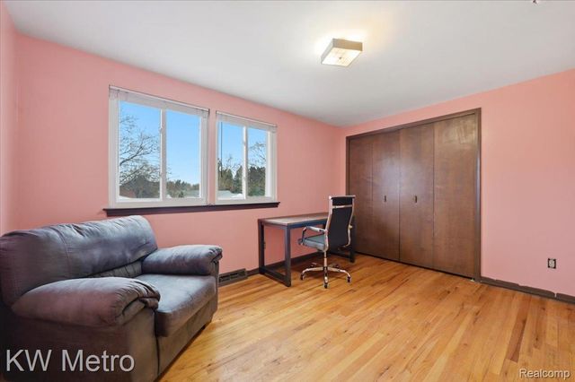 29450 Sharon Lane, Southfield, MI 48076