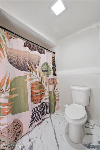 29450 Sharon Lane, Southfield, MI 48076