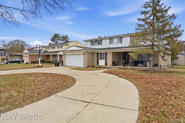 29450 Sharon Lane, Southfield, MI 48076