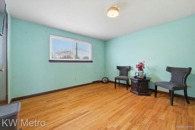 29450 Sharon Lane, Southfield, MI 48076