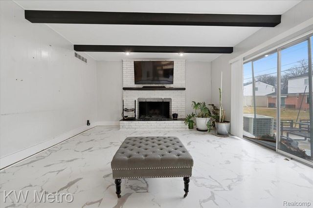 29450 Sharon Lane, Southfield, MI 48076