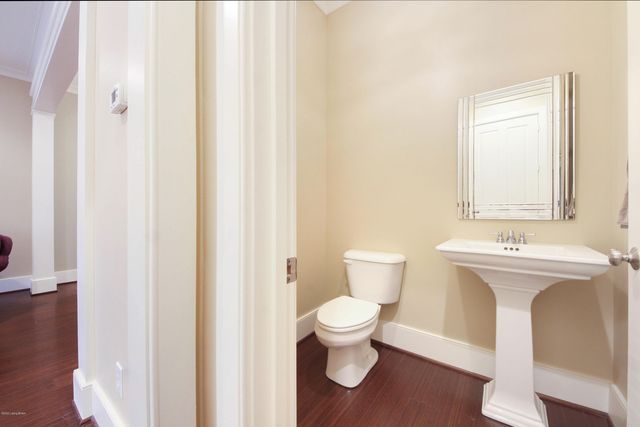 9317 Norton Commons Blvd, Prospect, KY 40059