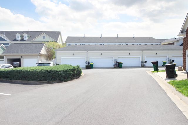 9317 Norton Commons Blvd, Prospect, KY 40059