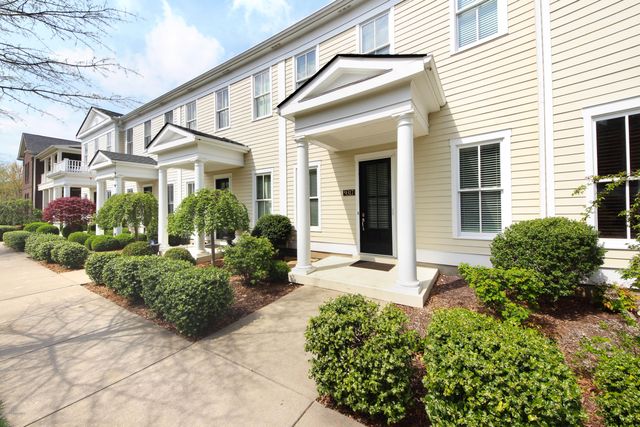9317 Norton Commons Blvd, Prospect, KY 40059