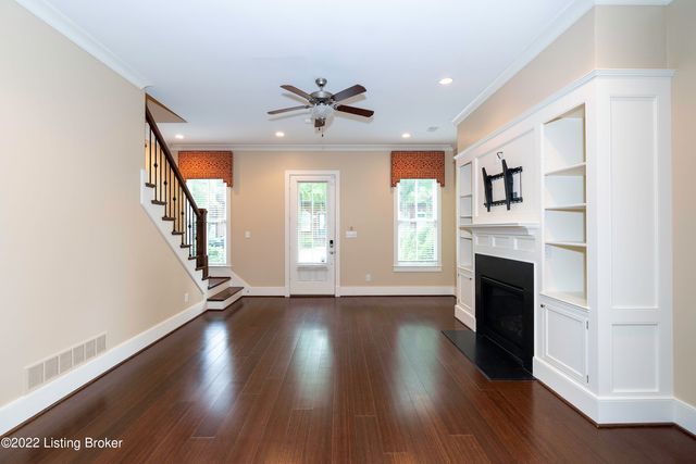 9317 Norton Commons Blvd, Prospect, KY 40059