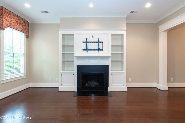 9317 Norton Commons Blvd, Prospect, KY 40059