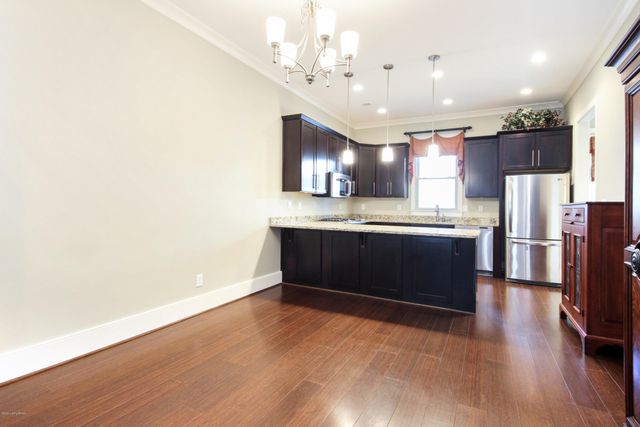 9317 Norton Commons Blvd, Prospect, KY 40059
