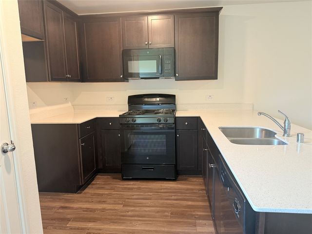 2833 HIGHGARDEN Trail, Crandall, TX 75114