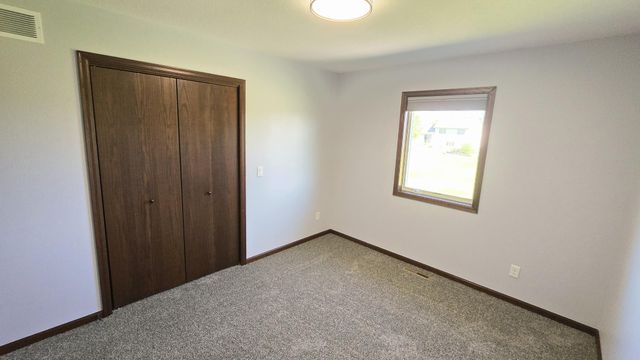 416 Torrey Pines Drive, Mankato, MN 56001