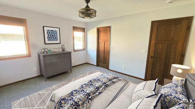 416 Torrey Pines Drive, Mankato, MN 56001