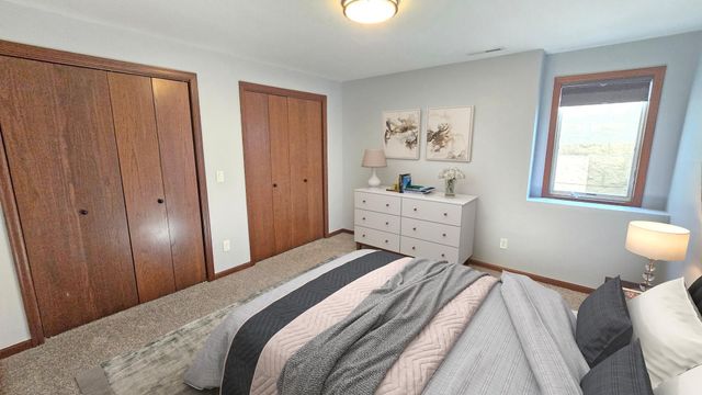 416 Torrey Pines Drive, Mankato, MN 56001