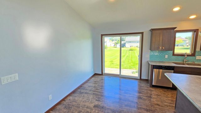 416 Torrey Pines Drive, Mankato, MN 56001