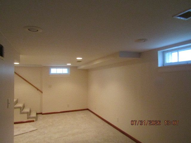 821 Grand Court, Davenport, IA 52803