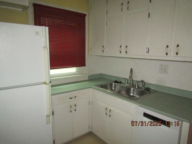 821 Grand Court, Davenport, IA 52803
