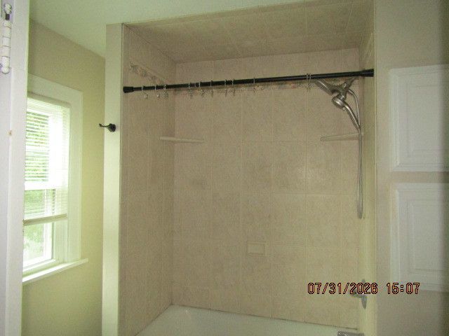 821 Grand Court, Davenport, IA 52803