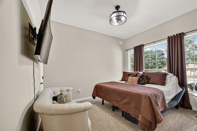 1005 Lewis, Kemah, TX 77565