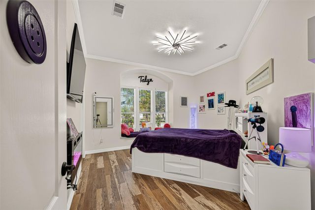 1005 Lewis, Kemah, TX 77565