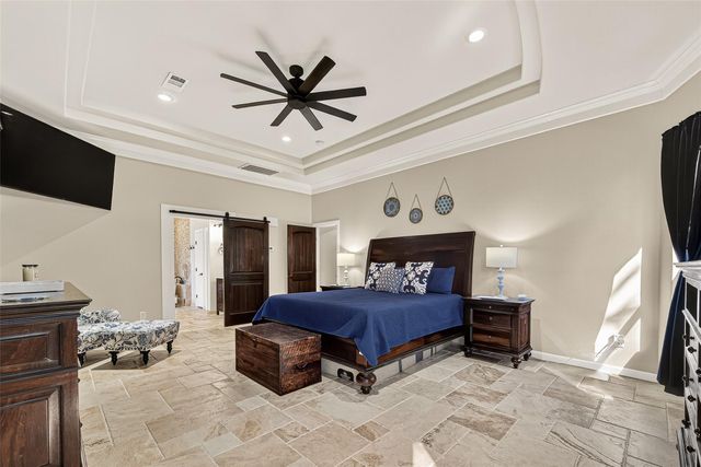 1005 Lewis, Kemah, TX 77565