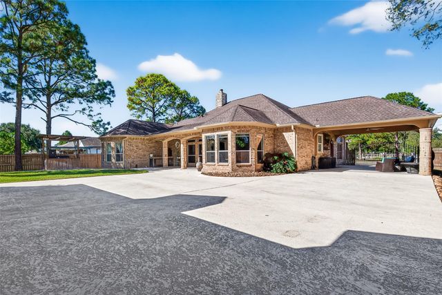 1005 Lewis, Kemah, TX 77565