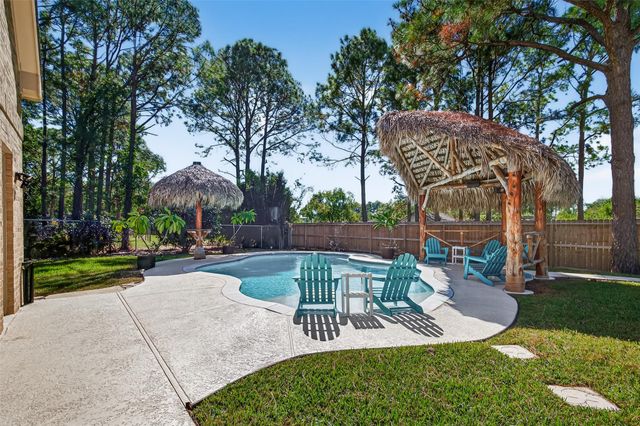 1005 Lewis, Kemah, TX 77565