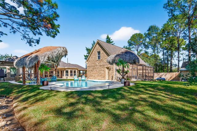 1005 Lewis, Kemah, TX 77565