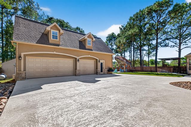 1005 Lewis, Kemah, TX 77565