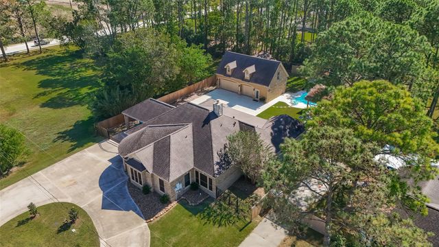 1005 Lewis, Kemah, TX 77565