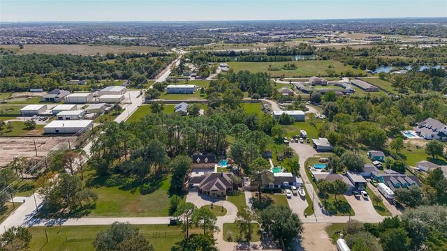 1005 Lewis, Kemah, TX 77565