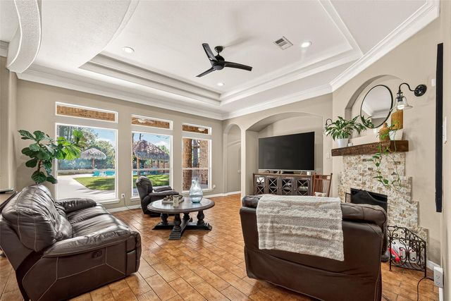 1005 Lewis, Kemah, TX 77565