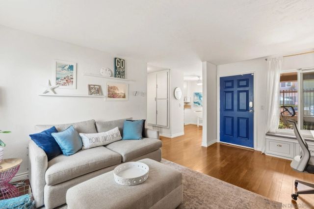 13754 Mango Dr 130, Del Mar, CA 92014