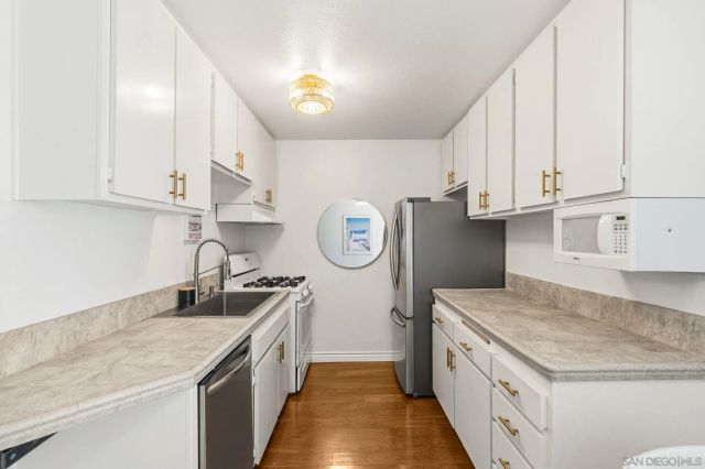 13754 Mango Dr 130, Del Mar, CA 92014