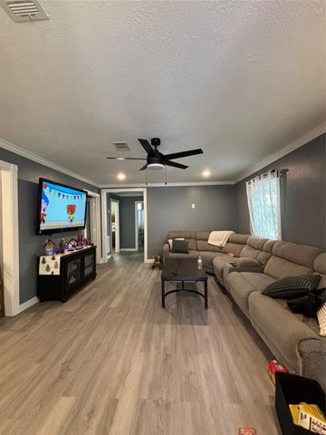 28220 Southampton, New Caney, TX 77357