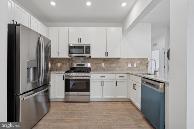 16634 RIVER VIEW DR, Bristol, PA 19007