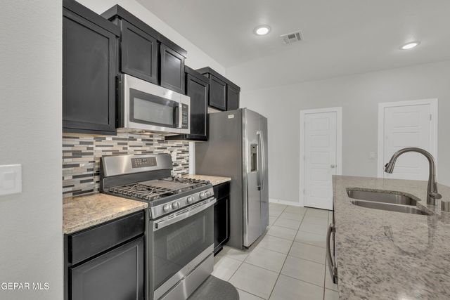 13611 HAZLEWOOD Street, Horizon City, TX 79928